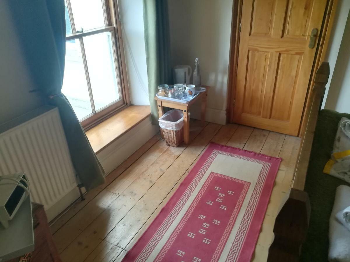 مبيت وإفطار Llanybyther Y Garreg Wen المظهر الخارجي الصورة